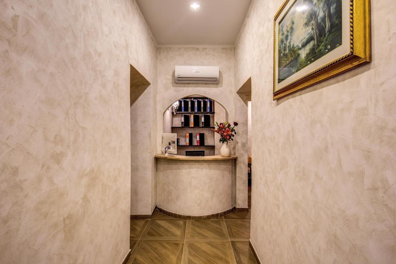 Amici Guesthouse Рим Экстерьер фото