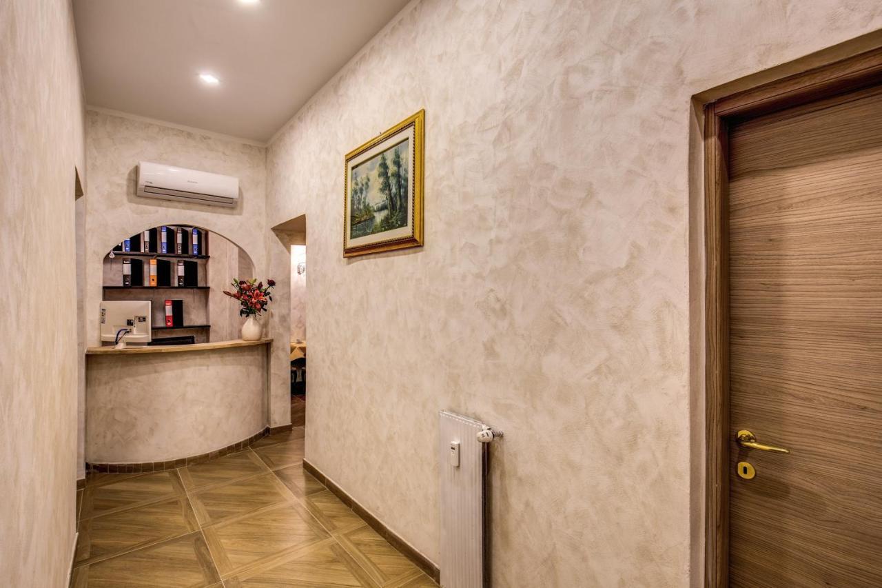 Amici Guesthouse Рим Экстерьер фото