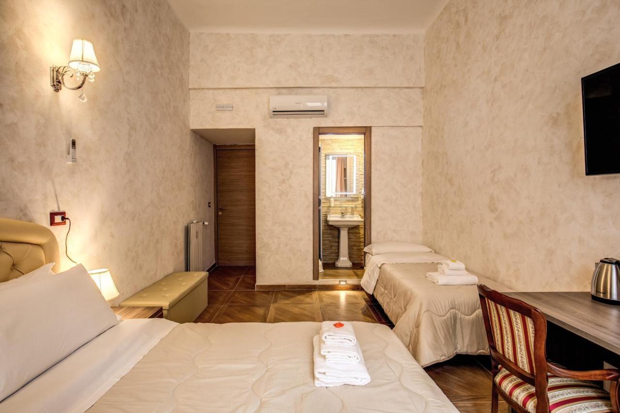 Amici Guesthouse Рим Экстерьер фото
