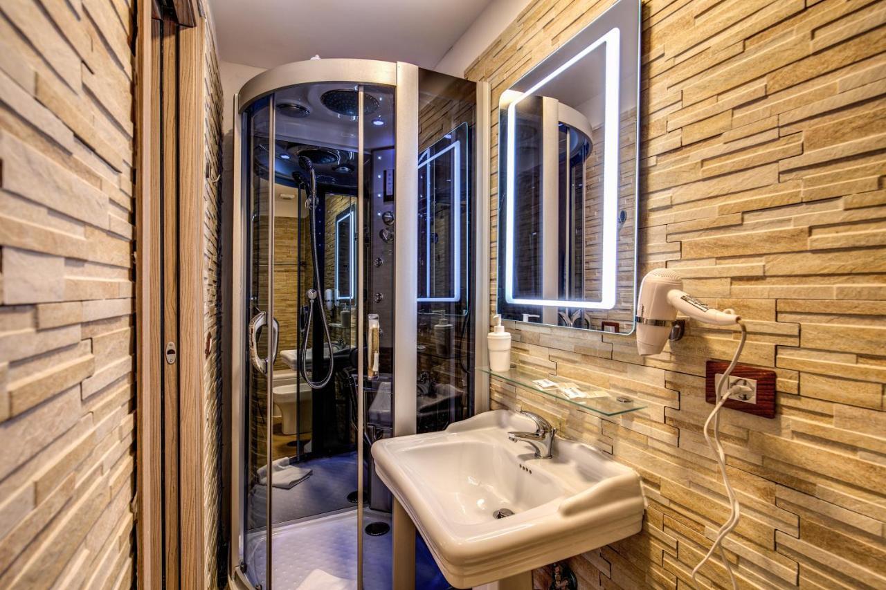Amici Guesthouse Рим Экстерьер фото