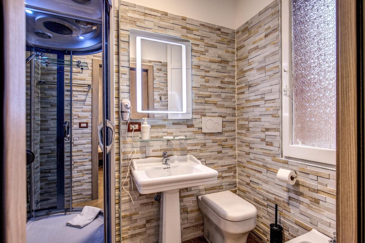 Amici Guesthouse Рим Экстерьер фото