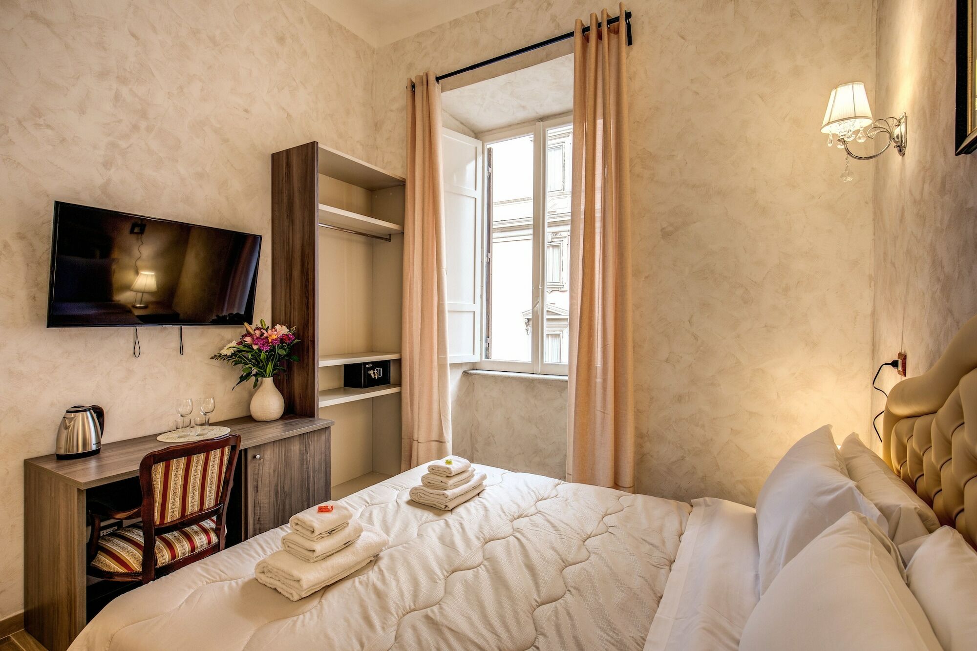 Amici Guesthouse Рим Экстерьер фото